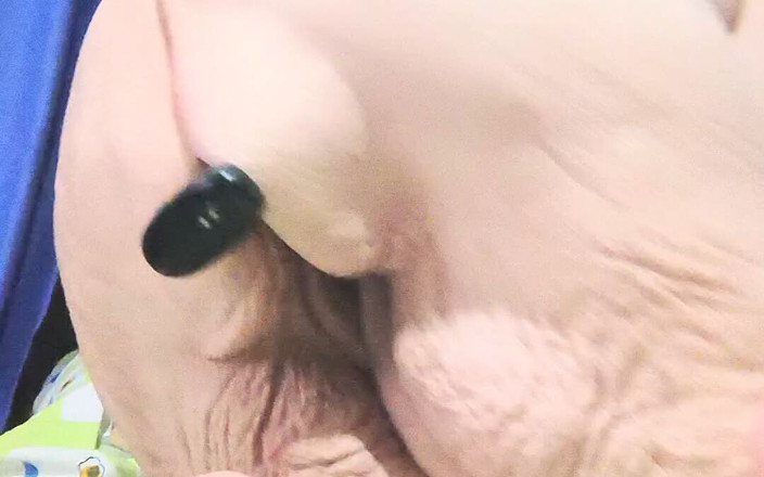 HerculesnVENUS: 그녀의 더러운 엉덩이를 따먹는 거위처럼 헐렁해