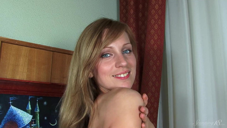 Stunning18: Sexy &amp; Gorgeous