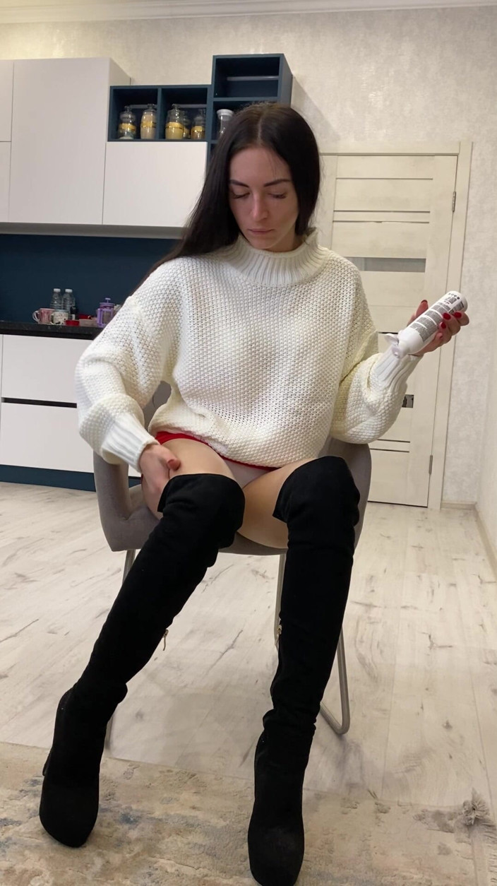 Princess Monica: Householding Teasing Non-nude Clip