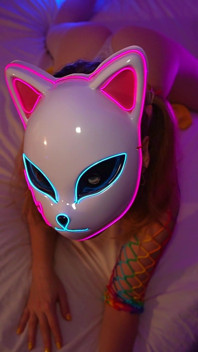 Un cuplu real transformă fantezia hentai în realitate. Lilykoti