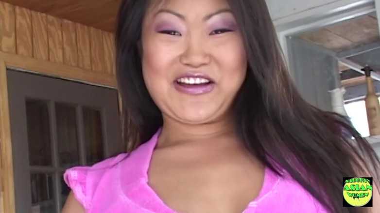 Naughty Asian Women: Halsfick und ihr asiatisches arschloch geleckt haben, brachte Lucy Lee...