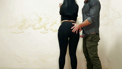 Casal Perdido: Gorąca brunetka z długimi nogami robi loda, a następnie rucha...