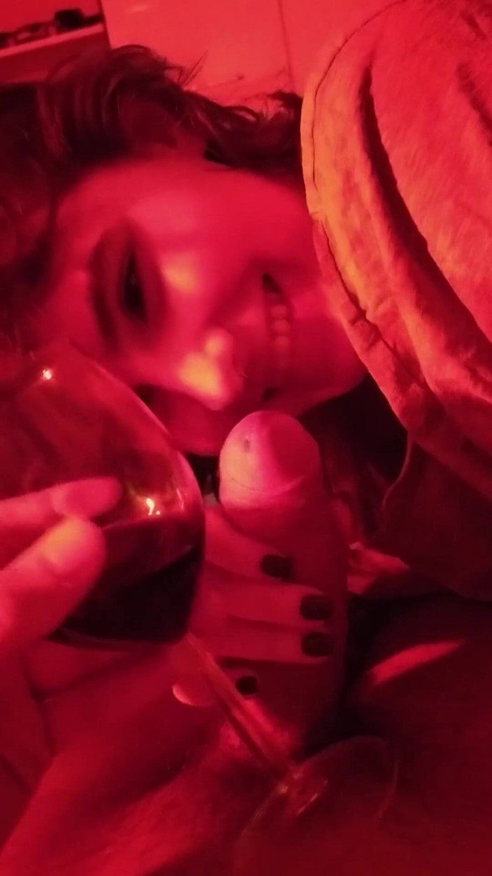 Darcy Dark: Üvey kız kardeşim canavar yarağım olmadan yaşayamaz