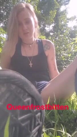 Queen Frostbitten: Adora a mis increíbles chucks