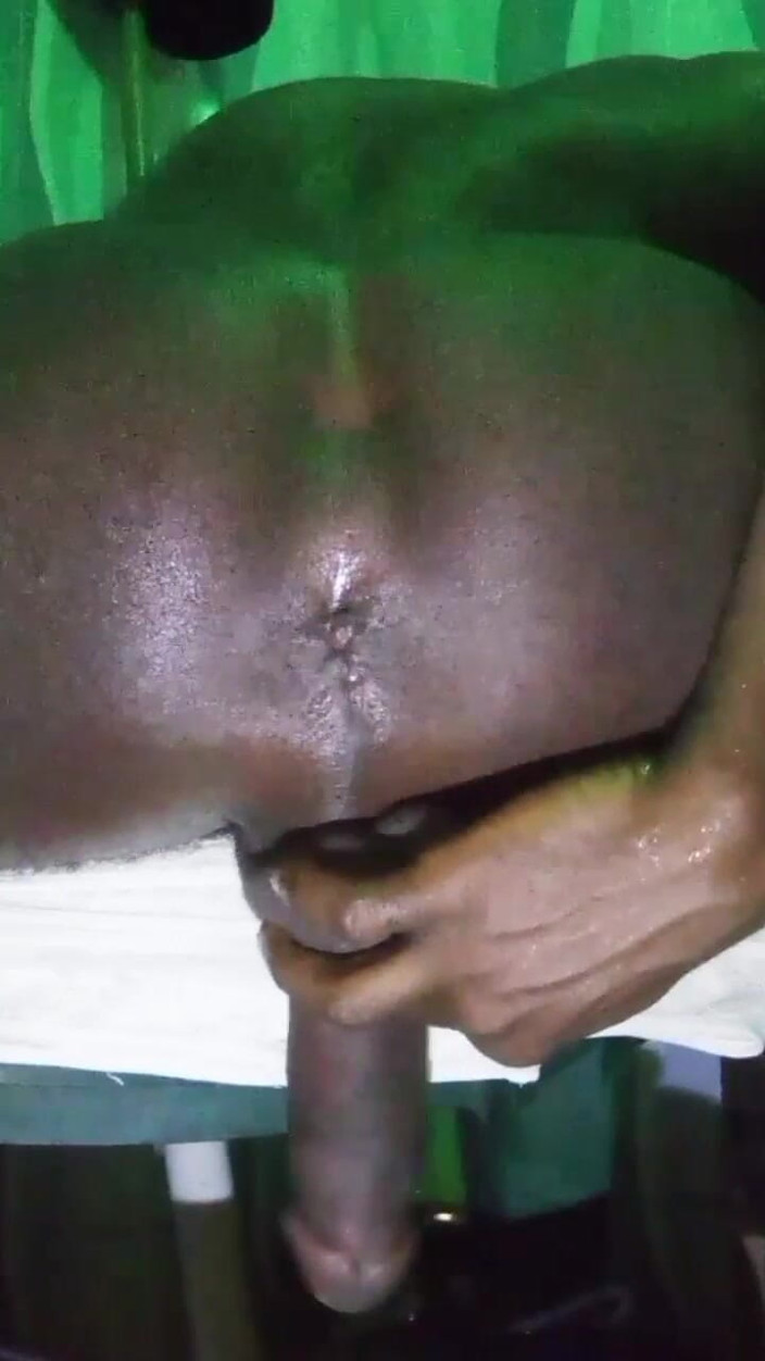black_glim: Grote zwarte cuck kont spelen