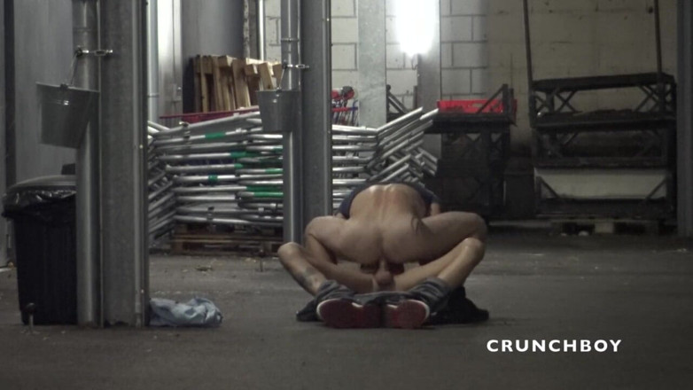 Very discreet straight boys curious: A gay fucked by straight discreet in exhib cruising webcam