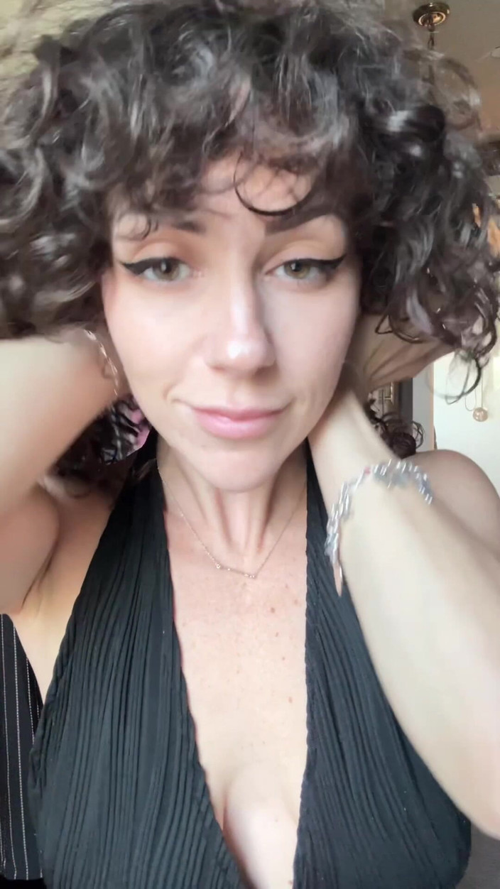 SavvyStar: Asmr parfymflaska