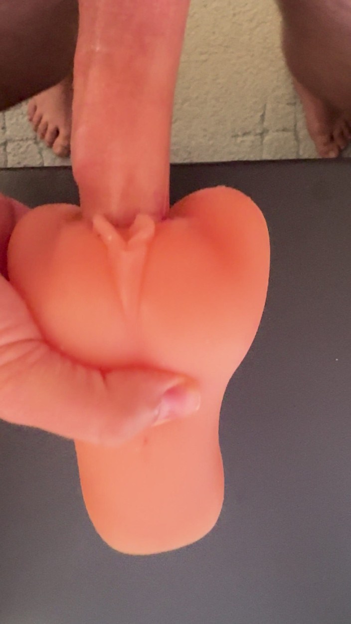 SoloEdgeMaster: Šukání kundičky hračky a mrdky uvnitř creampie