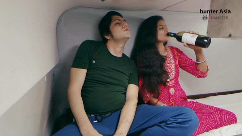 hunter Asia: Train Journey with Desi MILF Is Unforgettable