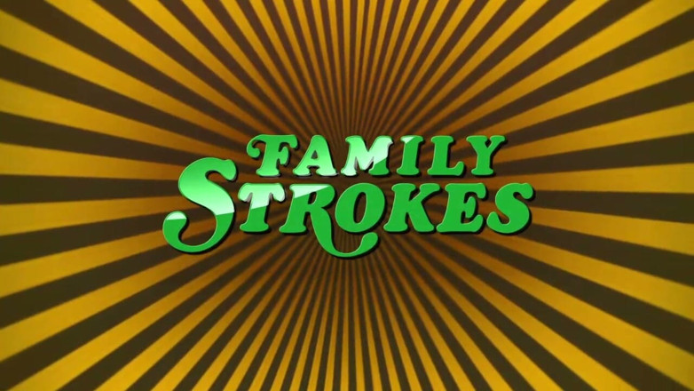 Family Strokes: ذهب آباؤنا. كيلي جرين تهب أخيها غير الشقيق ويركبه حتى يملأ فمها بنائب الرئيس