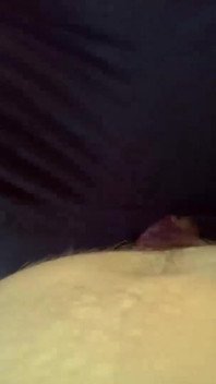 Mi amigo se volvió loco por un mono musulmán sexy; Hizo un agujero en la parte mojada y metió su pene