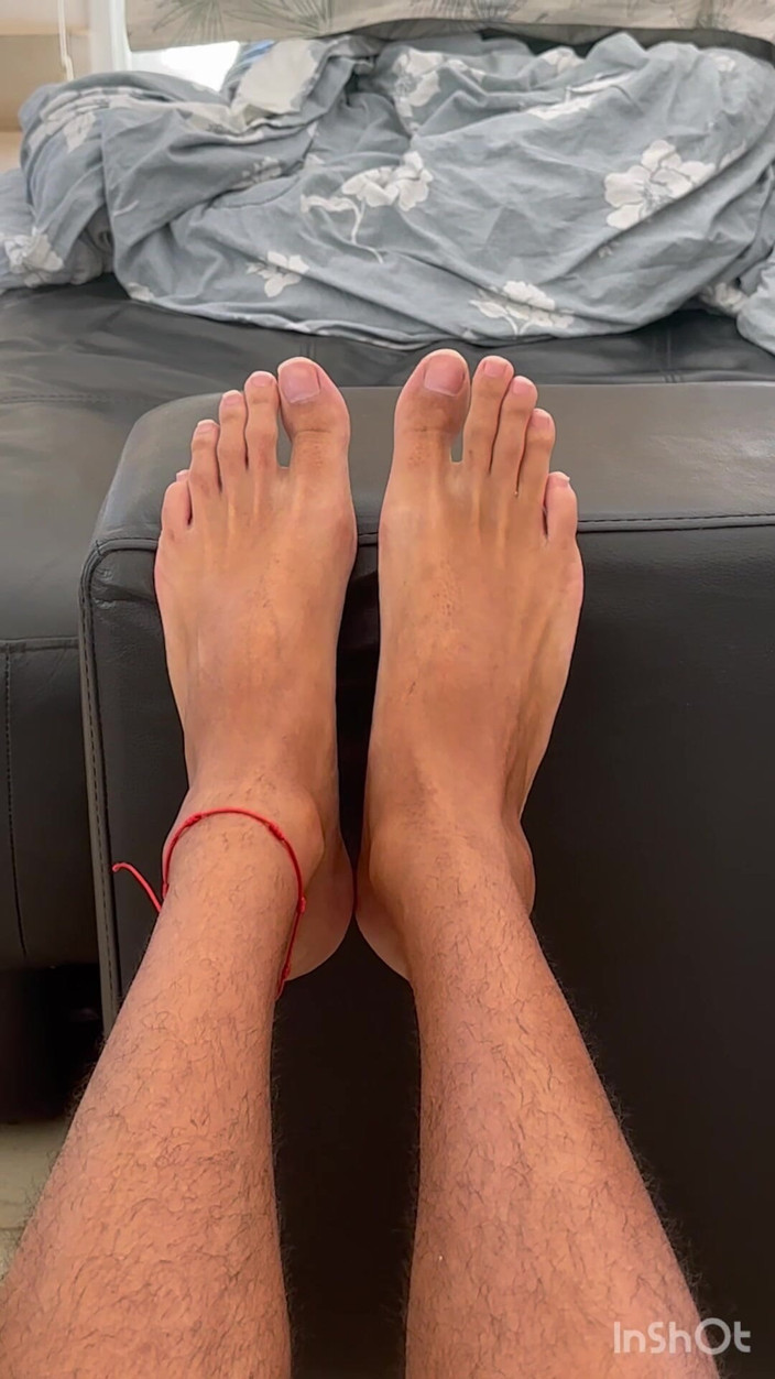 Boy feet: 03 pieds d’enfant à vendre x homme 97
