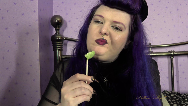 Mxtress Valleycat: Dammi tutto il tuo trucco o tratta candy