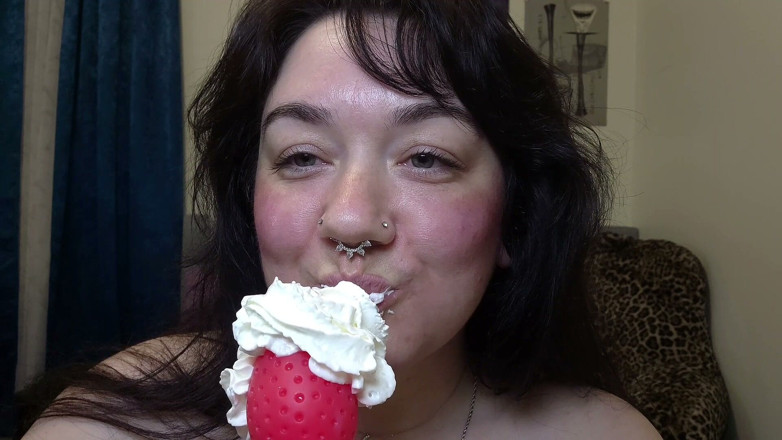 LunaXscorpia: Anal Edition - Strawberries &amp; Cream