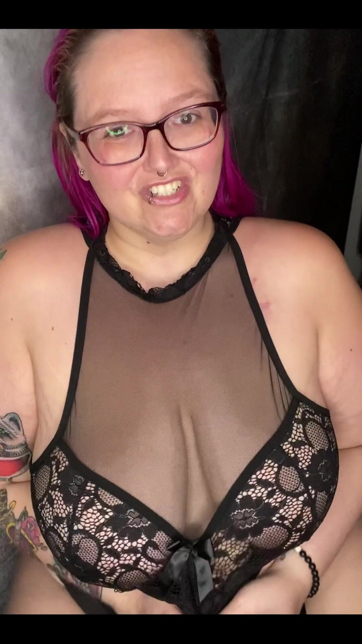 Sara Star: Take It Out and Rub It.