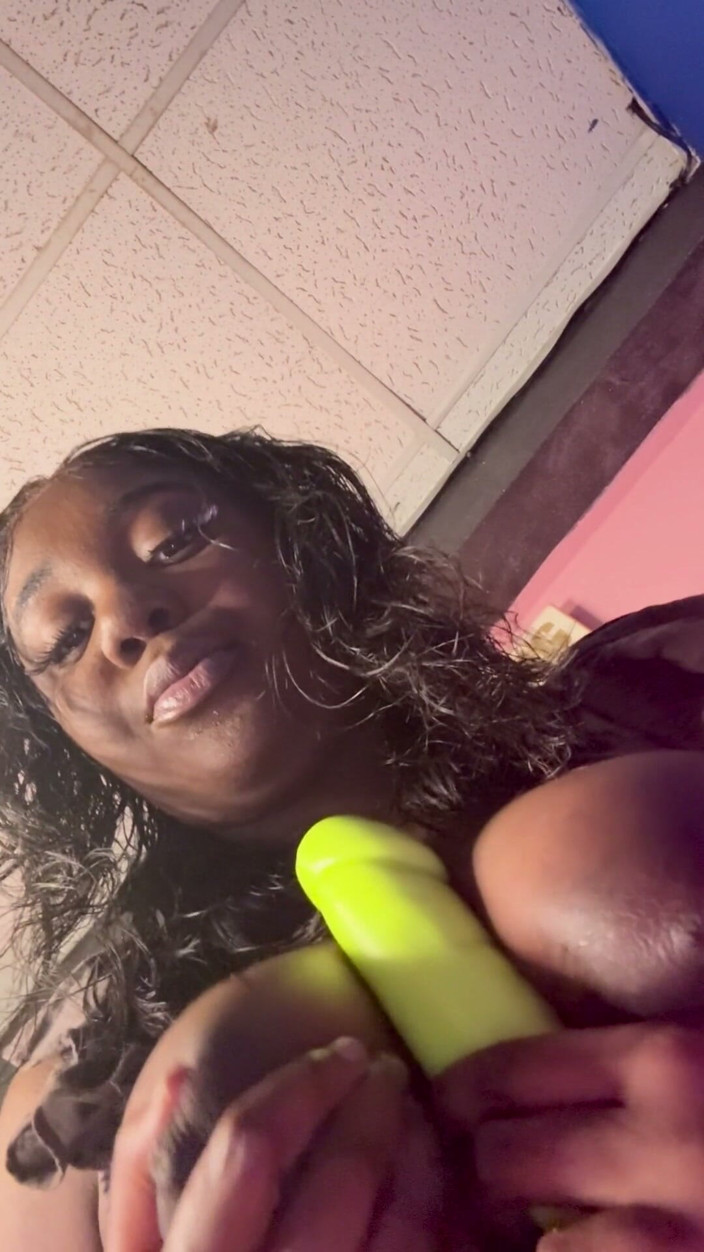 ALLIYAH ALECIA: Let Me Suck Your BBC Really Good Until You Cum...