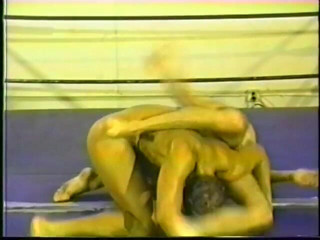 Gays Case: Fit studs wrestle naked at the gym