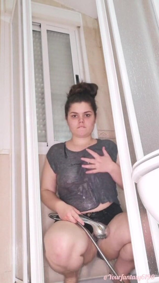 Your fantasy studio: Dressed shower show