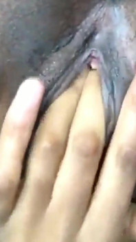 Melancap pepek saya yang basah manis melancap
