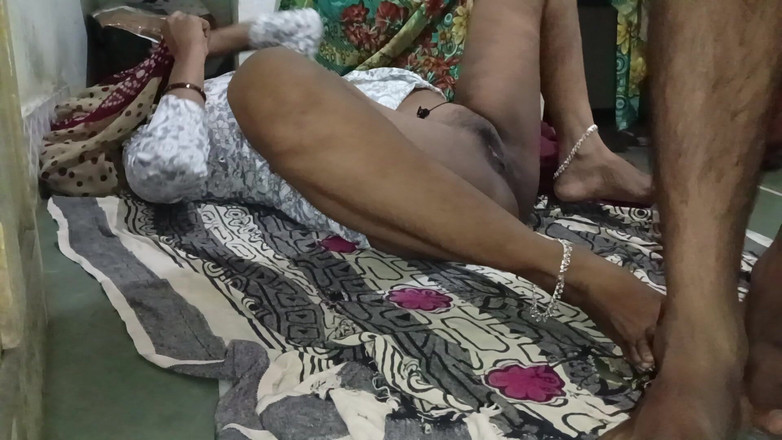Bhabhi UP: 嫂子和姐夫的关系