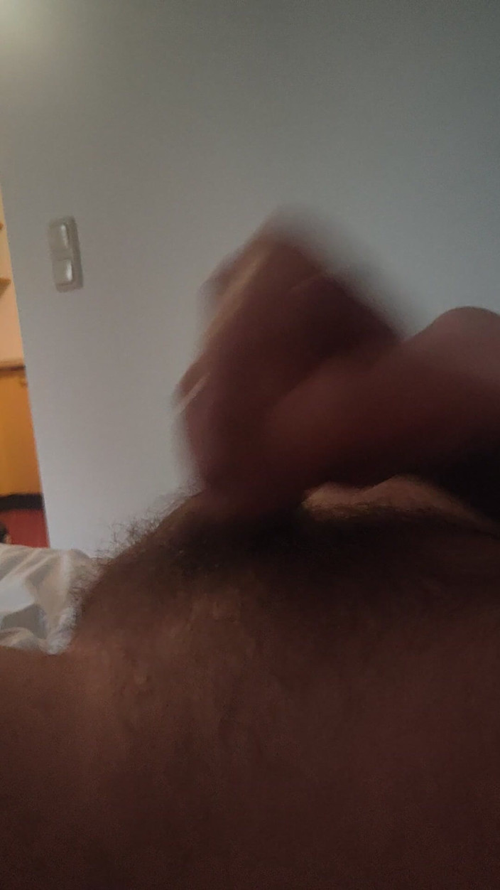 Bear Hunter Horny: Một chút vui vẻ với một cò súng lớn