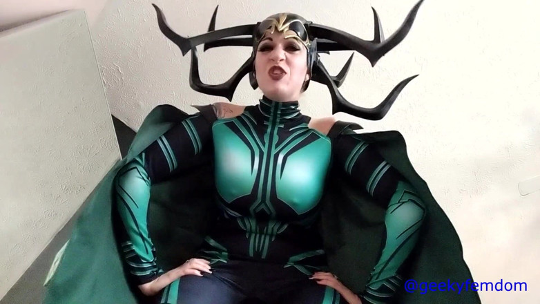 Geeky Femdom: Hela dominante victoria