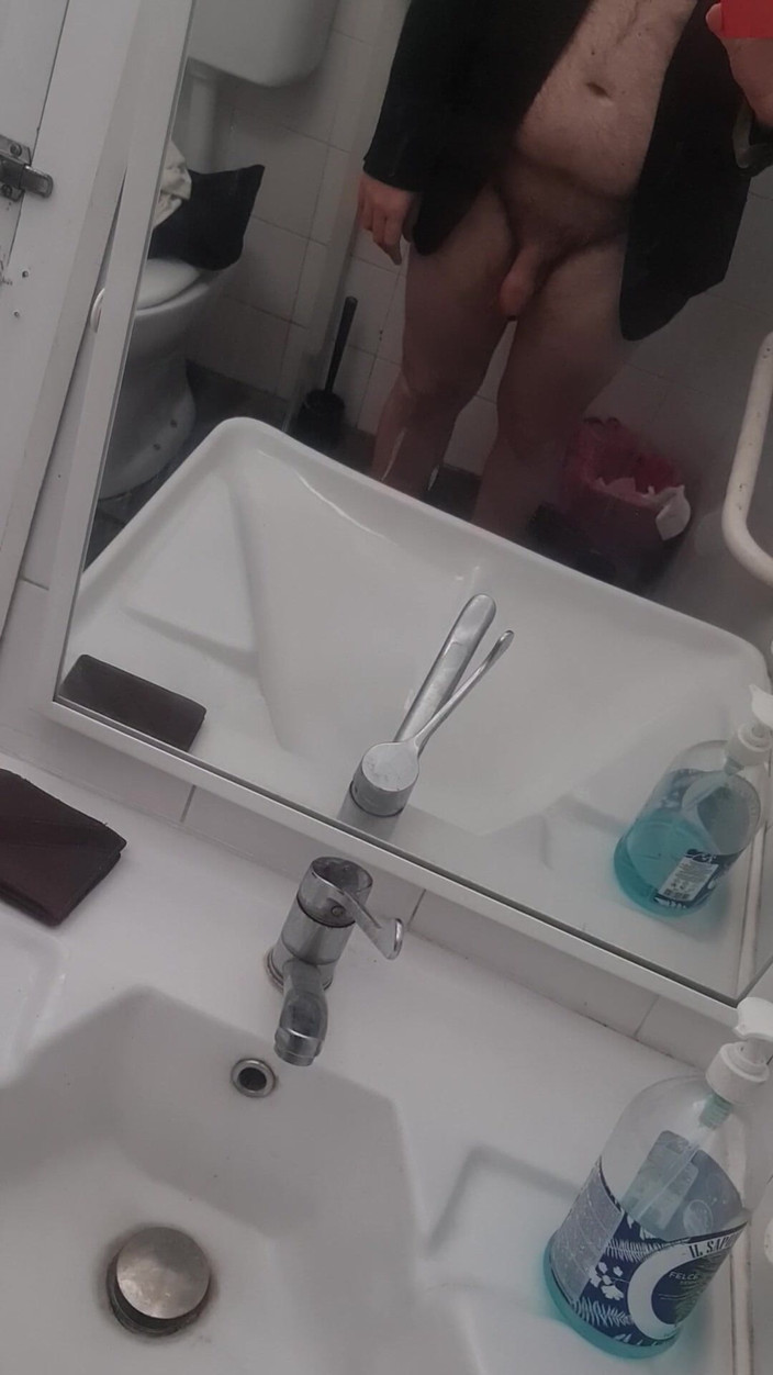 Mirko2589: Toda nua, com uma jaqueta elegante
