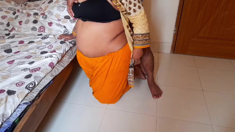 Aria Mia: La mia ragazza non ha il culo grosso quindi ho...