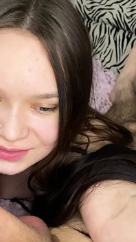 Blowjob-anweisungen für stiefschwester vom stiefbruer waren äußerst erfolgreich