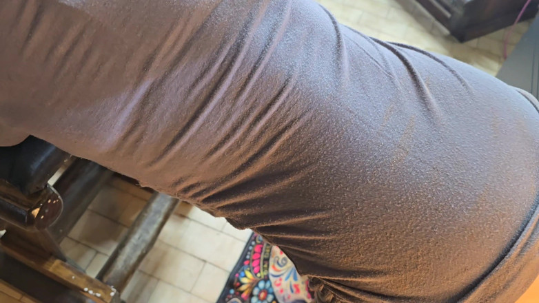Sparowdox: Caliente esposa follando con consolador mientras dos amigos se corren...