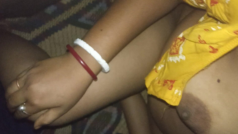 Raja puja: Darty, bhabhi desi indienne bengalie à gros nichons, parle et baise...