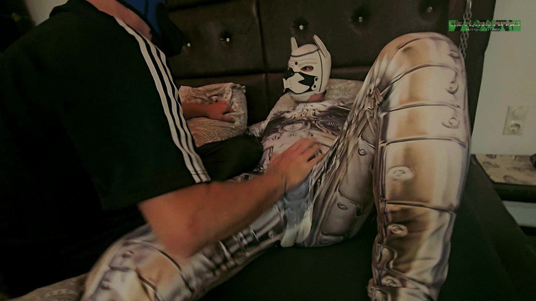 The Playing Puppies: Gioco Di Cuccioli Wrestling, Adorazione Dei Piedi E Presa in...