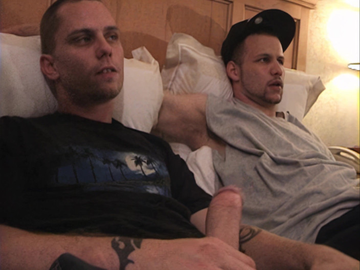 Jay's Amateur Straight Guys: Guzzo &amp;Ludden knullar i 4K