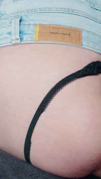 Mi dispiace moglie non siamo riusciti a dire di no- il culo della tua sorellastra era troppo dolce