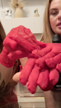 Sarung tangan fetish duo joi cumcountdown
