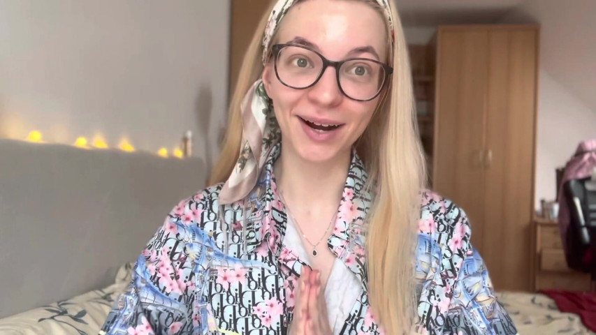 Why Everyone Loves Armpits (Goddess BellaRae)