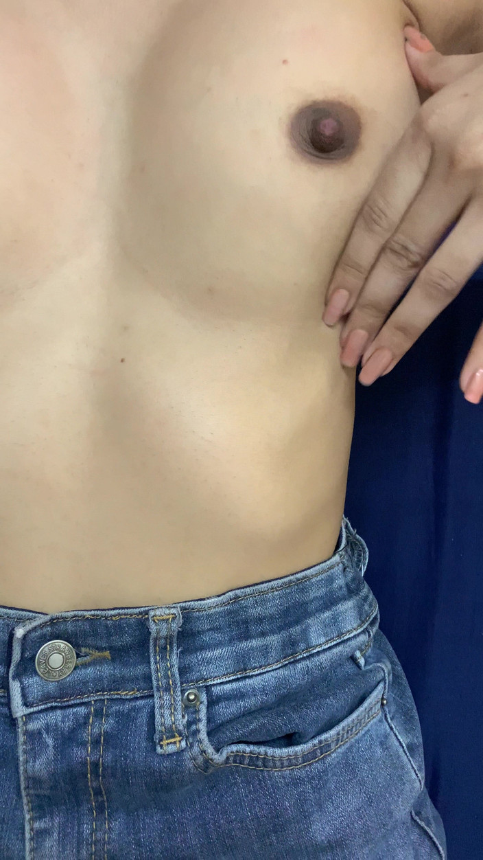 wickedriya: 義理の兄にマッサージをお願いしたんだ...それはハードで終わった