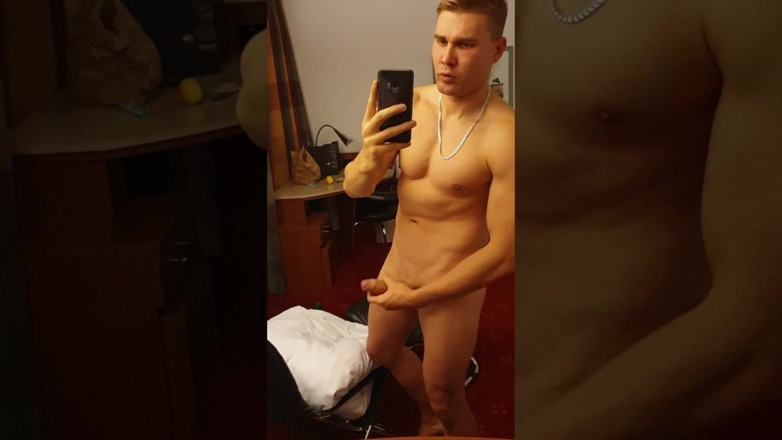 Ridley Dovarez | Gaysight: ジョーダン・フォックスの初潮吹き