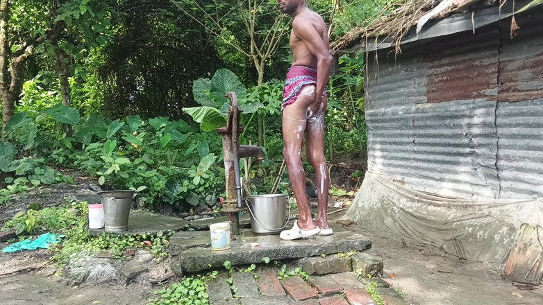 Ranjit Roy: Indian Mature Shower Open Place Desi Style