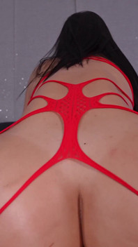 Ayira giro anale stretto: gran culo miLF gola profonda e cavalcata anale in pov