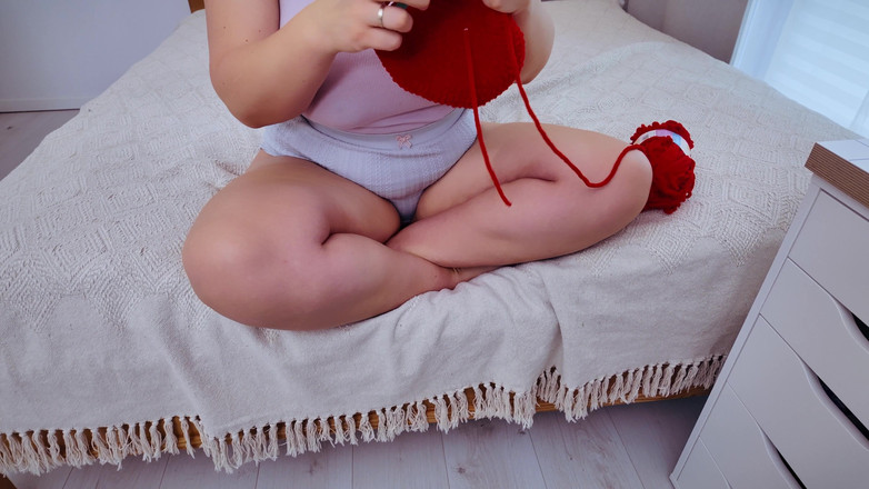 Mrs Wetslavs: A Normal Morning for a Chubby MILF. Making the Bed,...