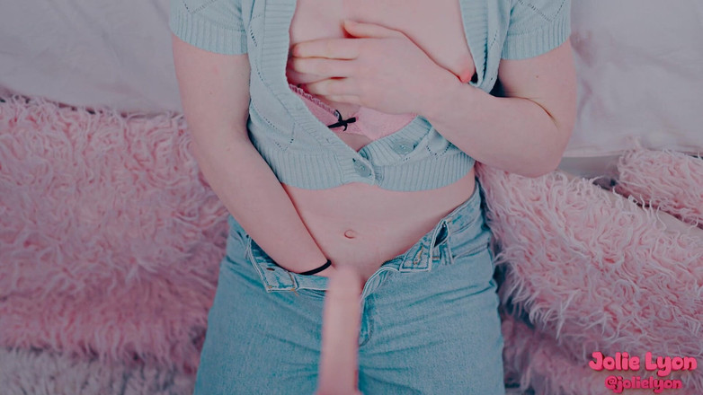 Jolie Lyon: Bully me too šikanuje moji nevlastní dceru