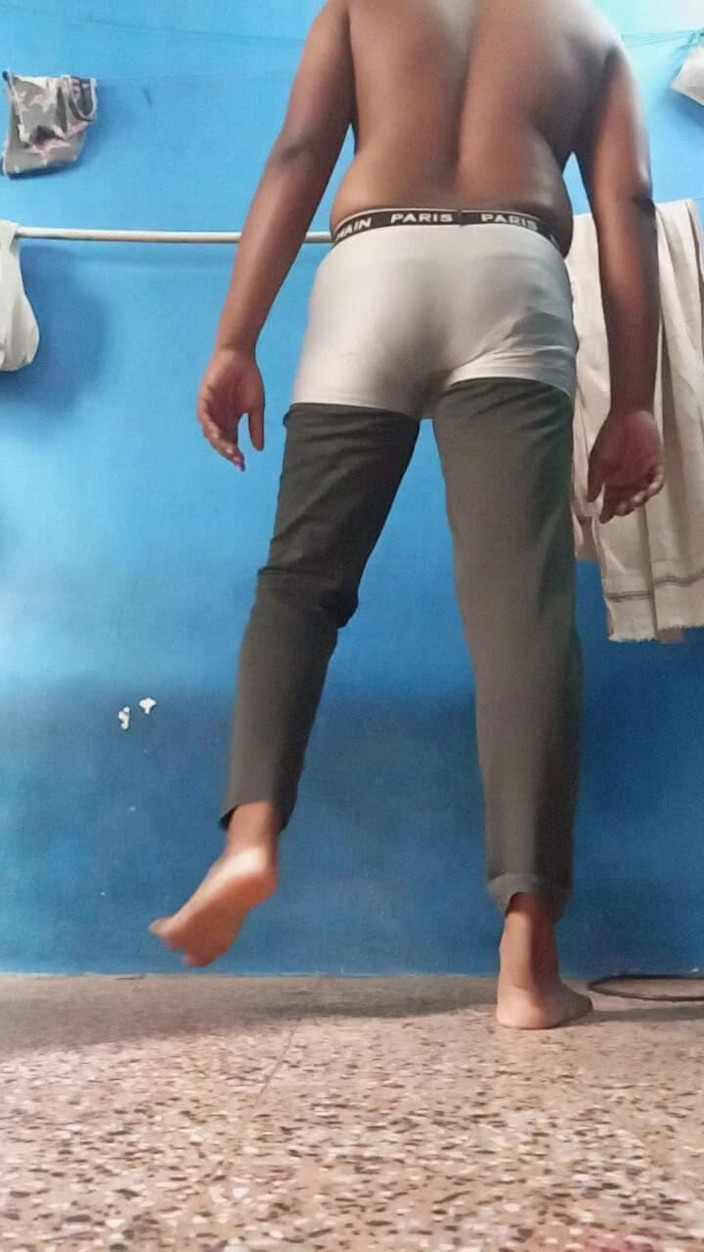 Sweet Indian cock: भाभी के साथ सेक्स व्यायाम चूसती है