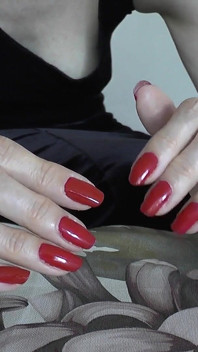 Belle mani, lunghe unghie rosse, JOi lady victoria valente