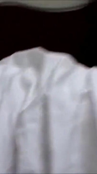 69 posição com um vibrador na bunda e uma boca chupando