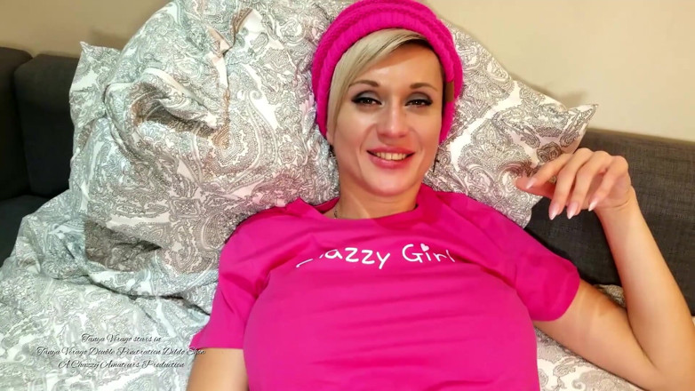PornoJuice: Tanya Virago dildo-show mit doppelter penetration