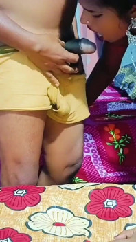ganv ki larki ghar men hot seks