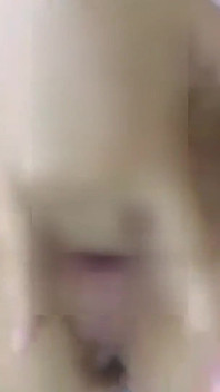 Masterbating před kamerou