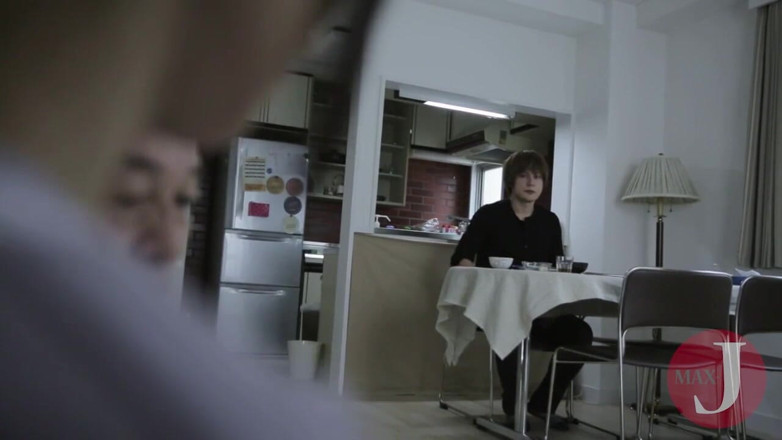 Asian happy ending: Sweet japanese house maid sucking old man's dick