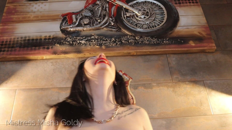 Goddess Misha Goldy: Küçük yaraklı küçük ezikler